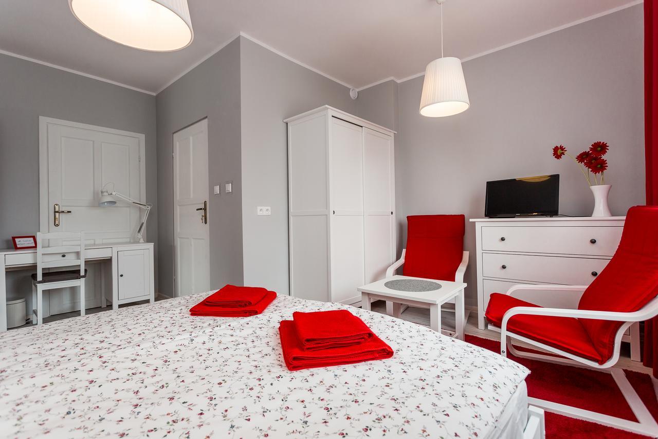Хостел Grey House Вроцлав Экстерьер фото